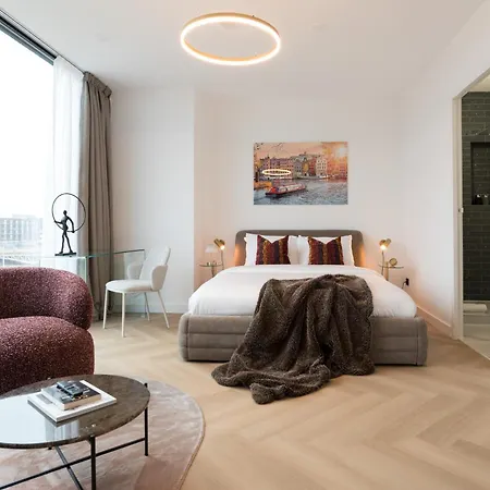 Levelup Guest house *